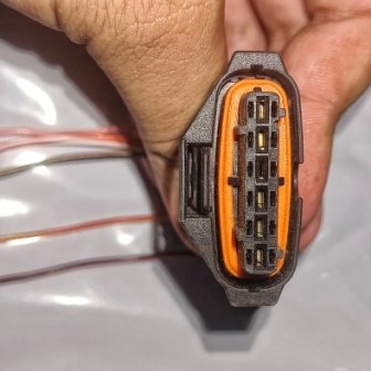 Mahindra accelerator coupler