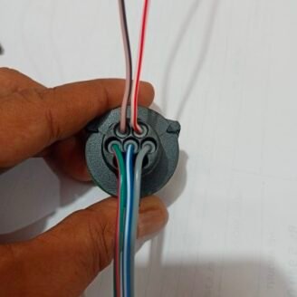 White Fan Male Coupler
