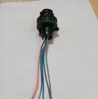 White Fan Male Coupler