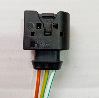 Common Rail Pressure Sensor (ultra 5 liter engine)