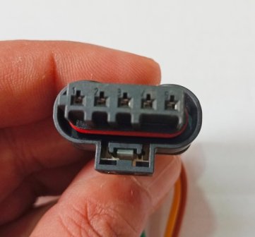 NOx Sensor Wiring Coupler (tata 3.3 liter engine)