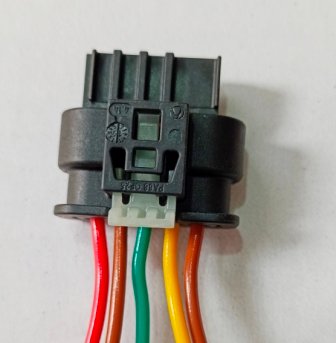 NOx Sensor Wiring Coupler (tata 3.3 liter engine)