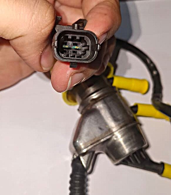 Urea Injector 12V Tata Engine (1412, 1512, 11709)